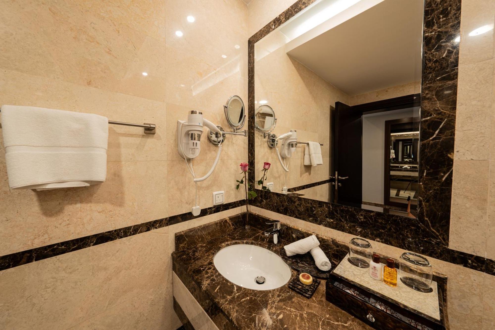 Hotel Braira Al Al Jubail Esterno foto